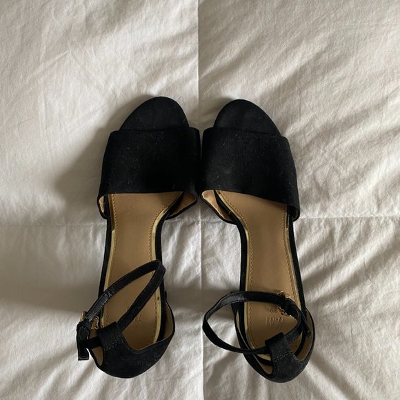 h&m black heels! (black & gold, size 8) - Picture 2 of 6